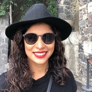 Meet your Posher, Lupe